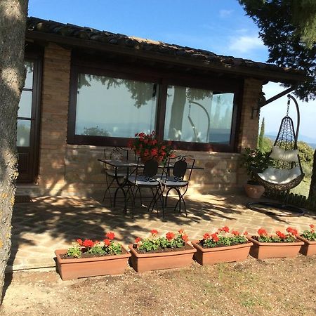 Agriturismo La Bicocca - Apt. "Il Leccio" カステル・リゴーネ エクステリア 写真