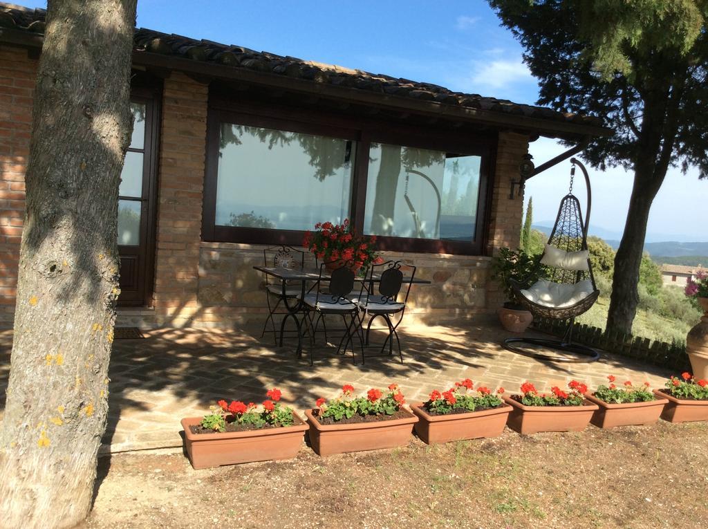 Agriturismo La Bicocca - Apt. "Il Leccio" カステル・リゴーネ エクステリア 写真