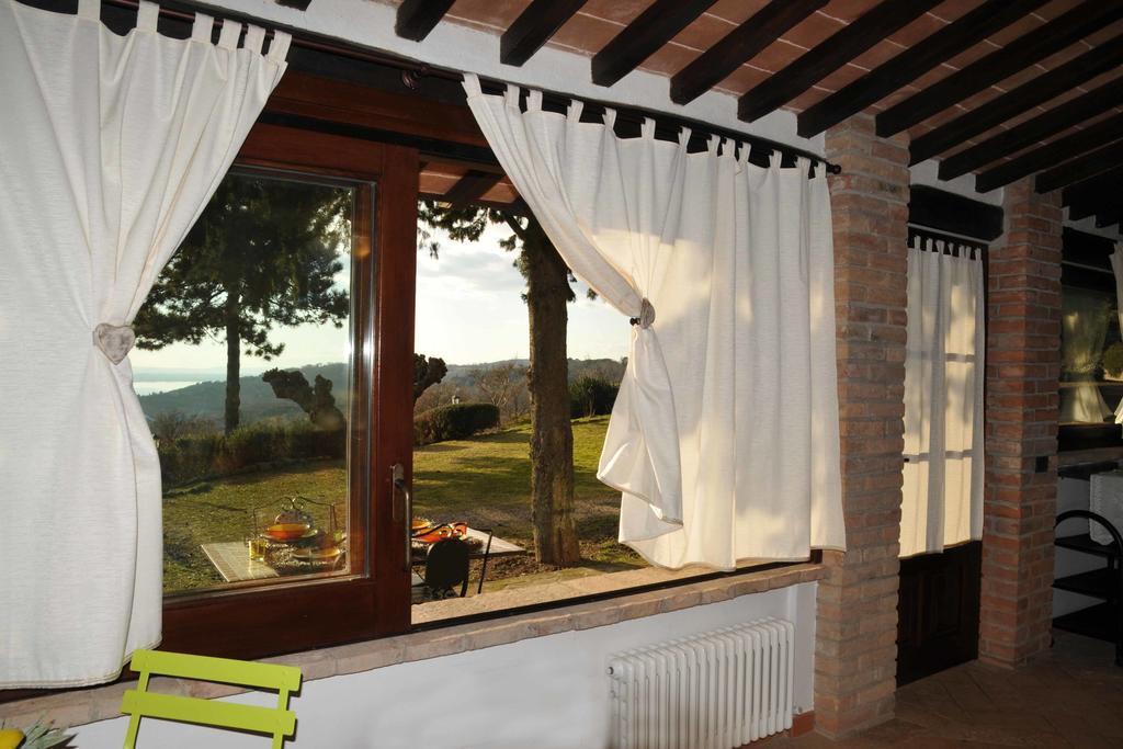 Agriturismo La Bicocca - Apt. "Il Leccio" カステル・リゴーネ エクステリア 写真
